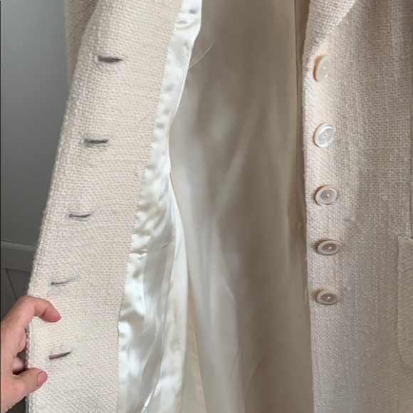 Elegant Cream Bouclé wool Overcoat - Picture 7 of 8